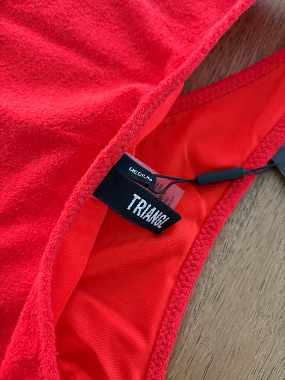 New Triangl MAIA Cerise Terry set - Picture 9 of 10